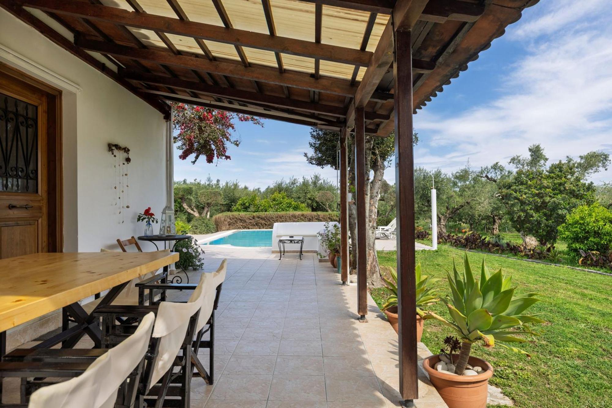 Villa Lola - 3 Bedrooms & Private Pool Lithakia  Bagian luar foto