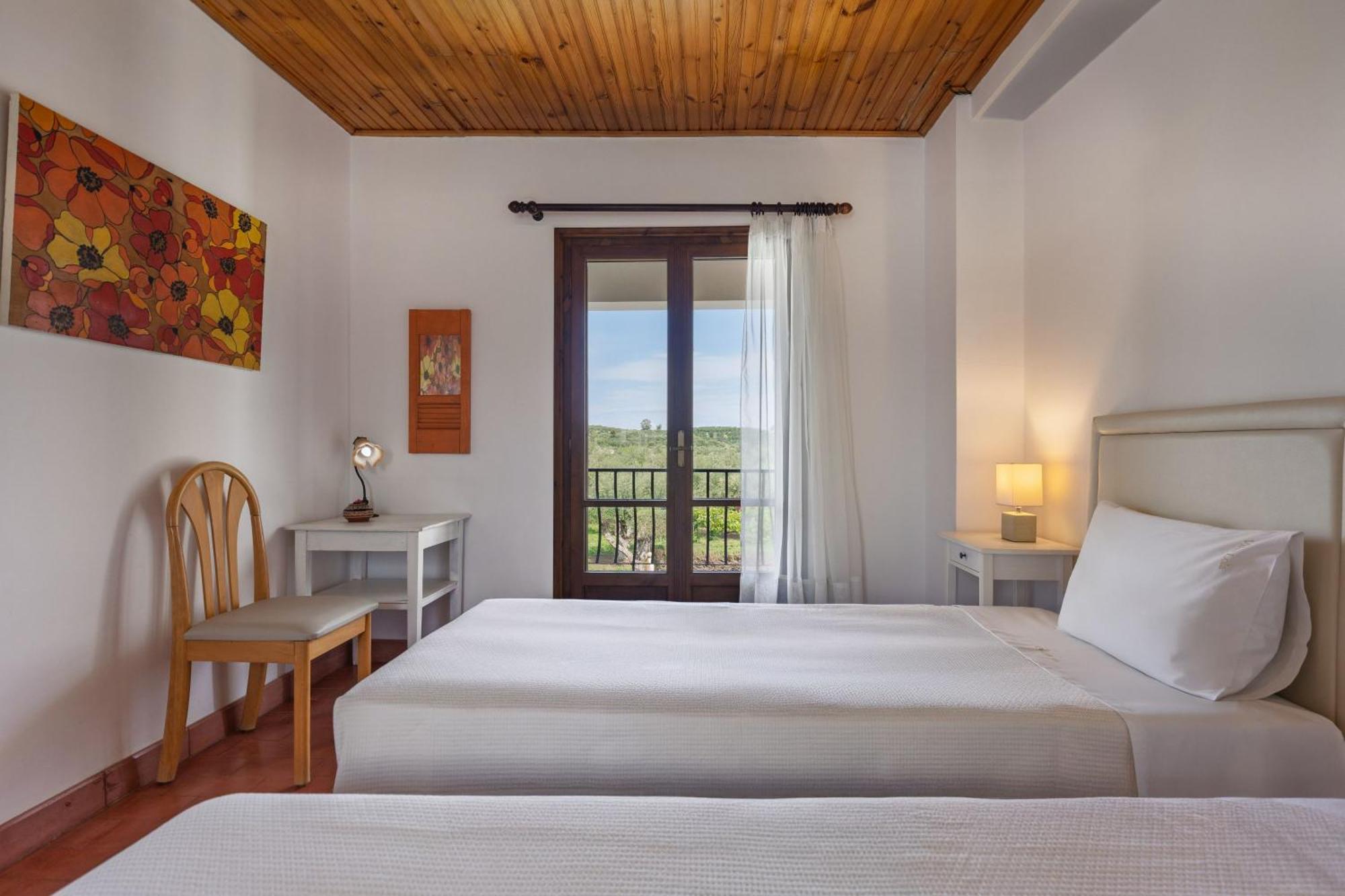 Villa Lola - 3 Bedrooms & Private Pool Lithakia  Bagian luar foto