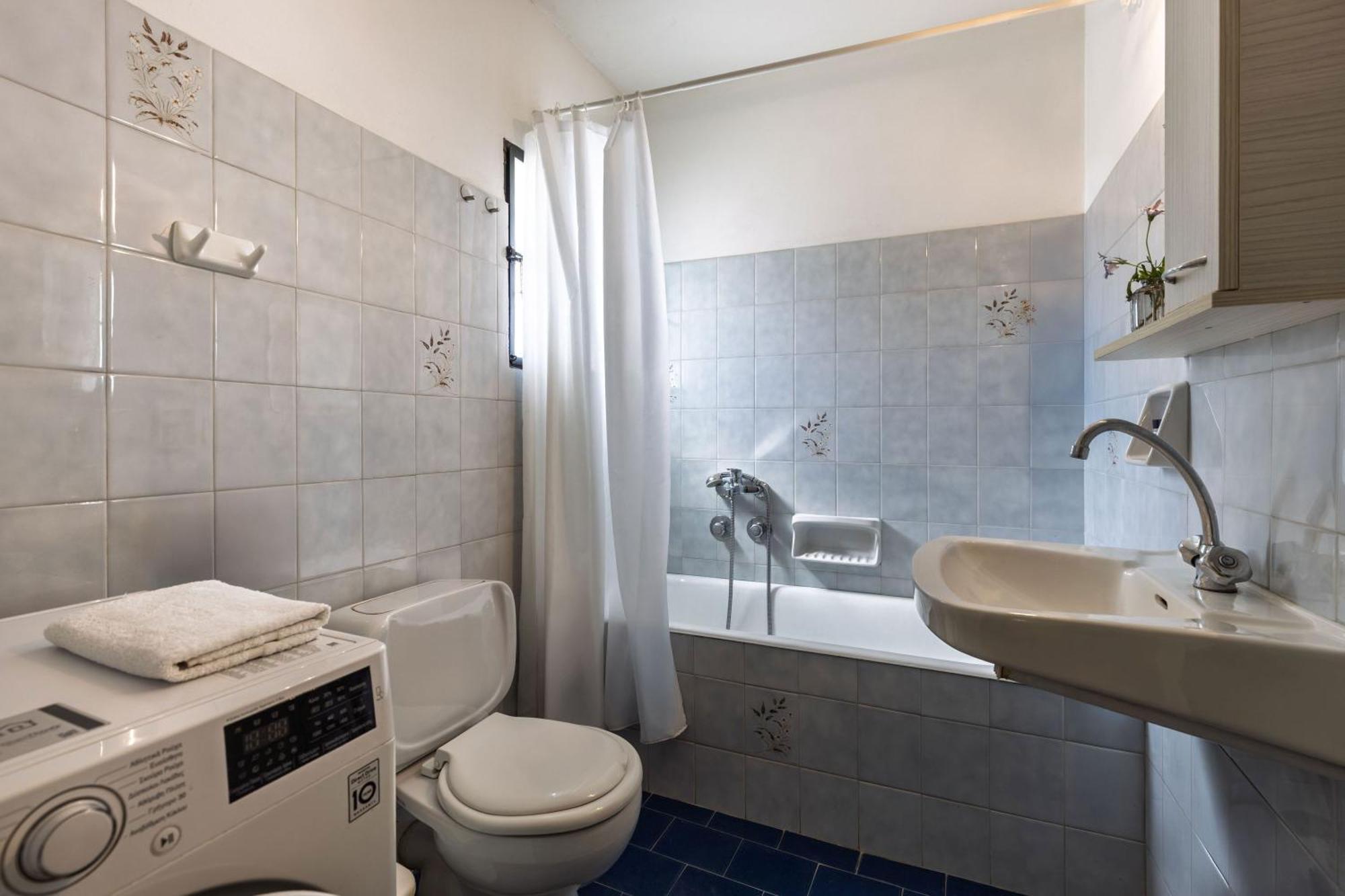 Villa Lola - 3 Bedrooms & Private Pool Lithakia  Bagian luar foto