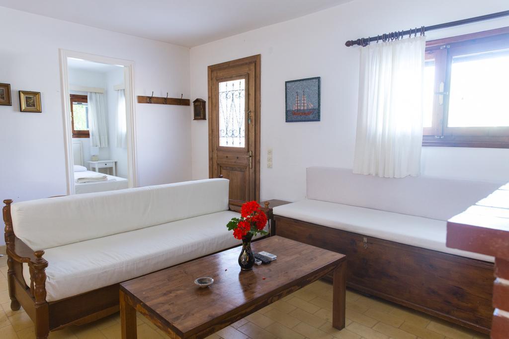 Villa Lola - 3 Bedrooms & Private Pool Lithakia  Bagian luar foto