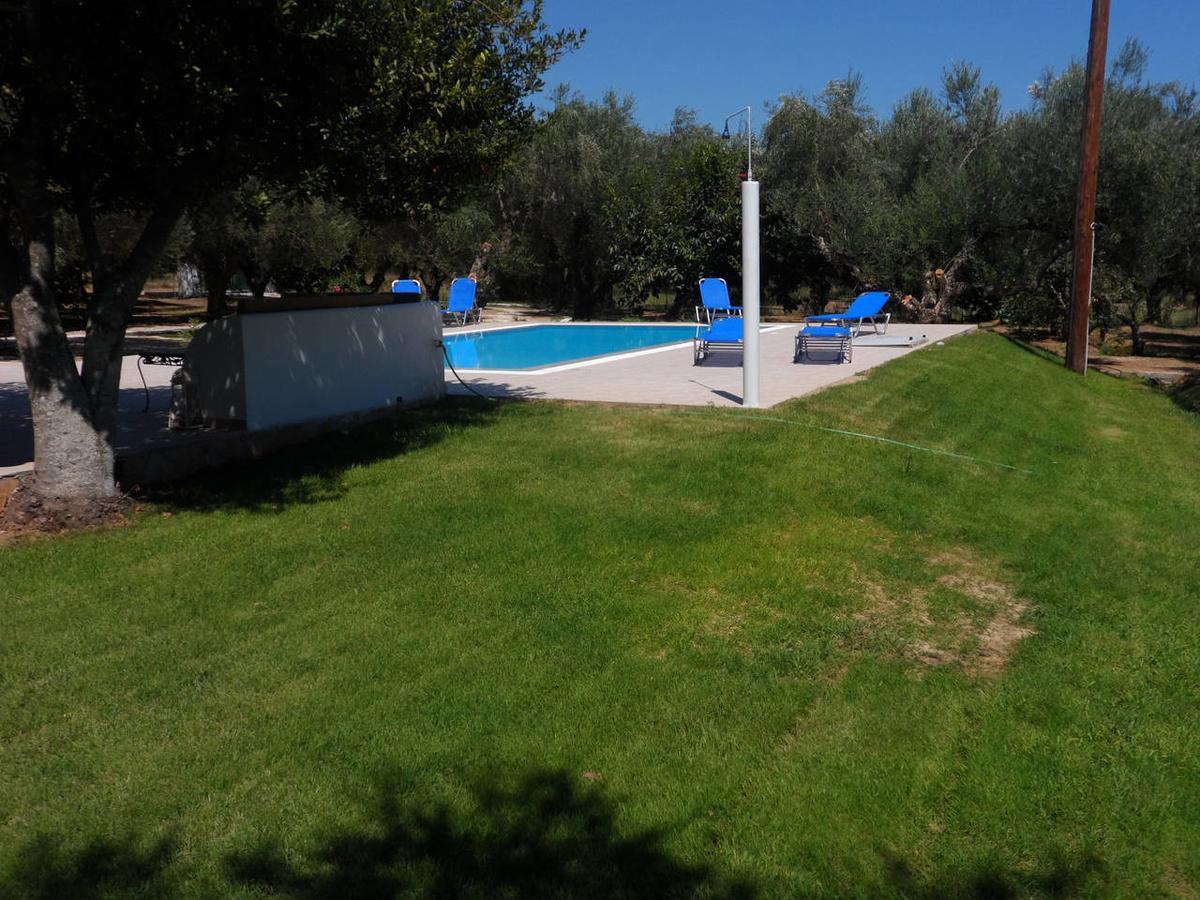 Villa Lola - 3 Bedrooms & Private Pool Lithakia  Bagian luar foto